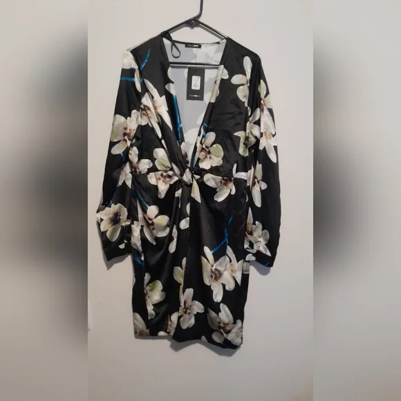 Fashion Nova Black Floral Long Sleeve Dress - Picture 4 of 6